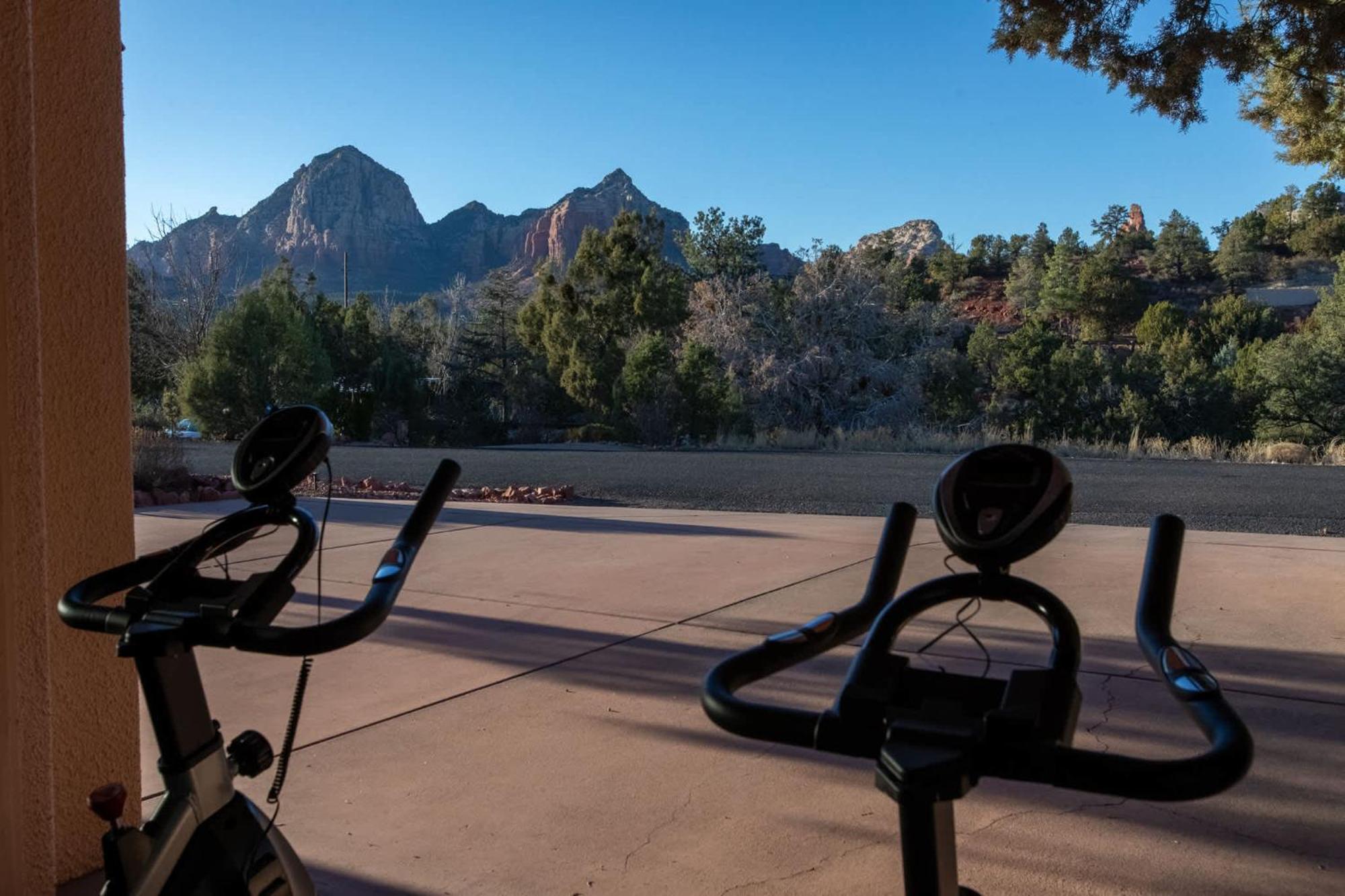 5 Bed 3 Bath Uptown Sedona-Game Room-Sauna-Cold Plunge-Jacuzzi-Gym Exterior foto