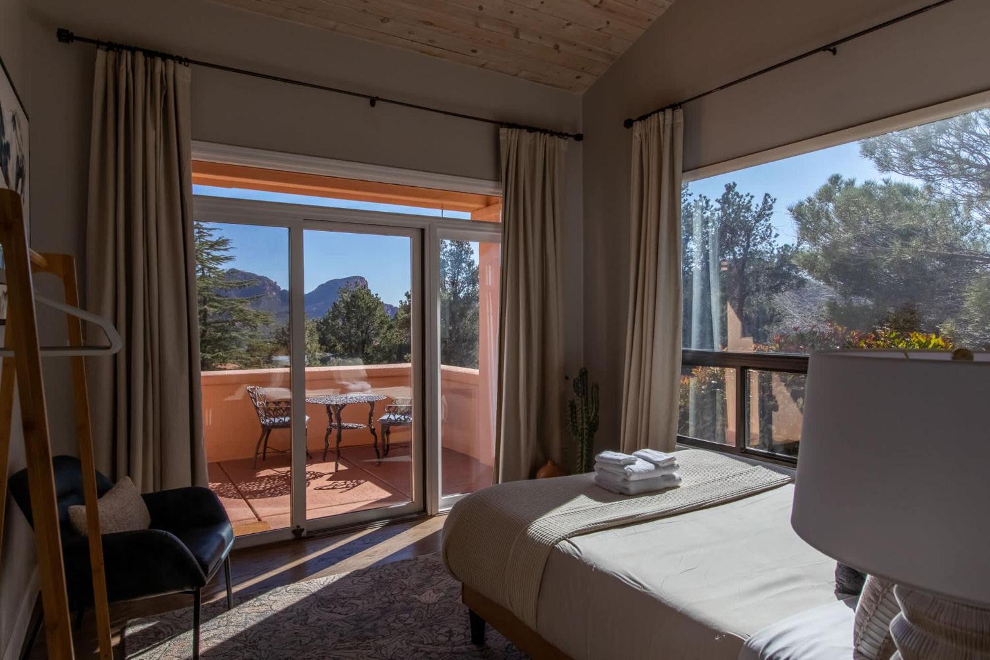 5 Bed 3 Bath Uptown Sedona-Game Room-Sauna-Cold Plunge-Jacuzzi-Gym Exterior foto