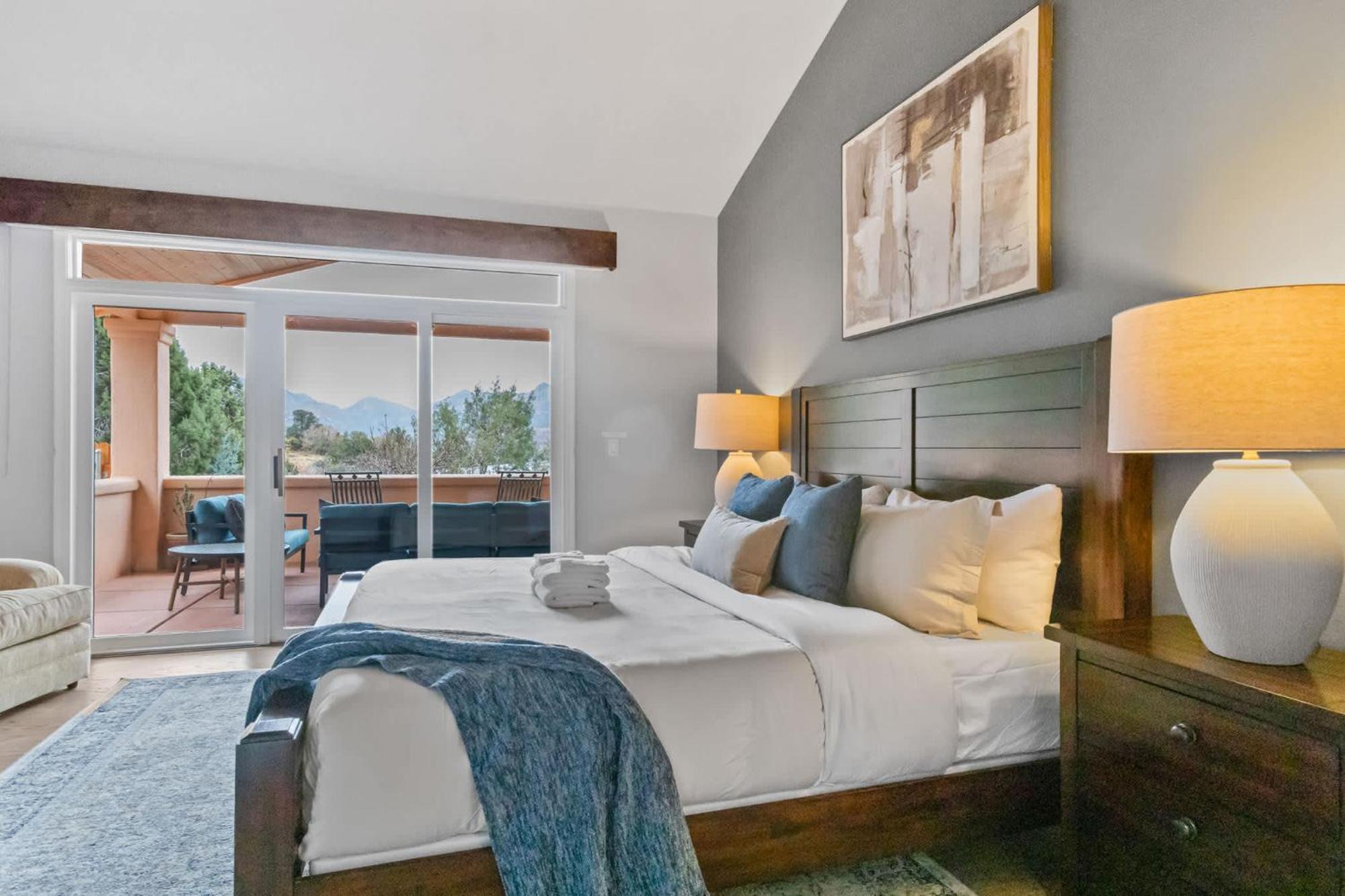 5 Bed 3 Bath Uptown Sedona-Game Room-Sauna-Cold Plunge-Jacuzzi-Gym Exterior foto