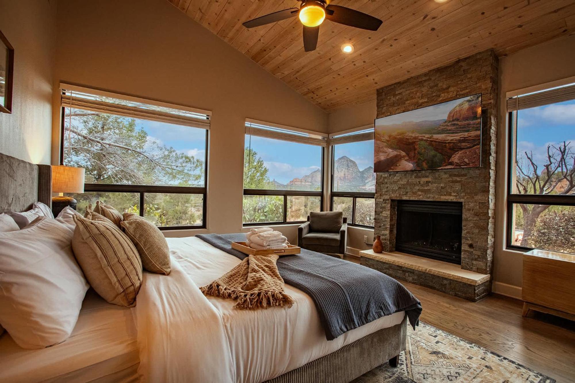 5 Bed 3 Bath Uptown Sedona-Game Room-Sauna-Cold Plunge-Jacuzzi-Gym Exterior foto