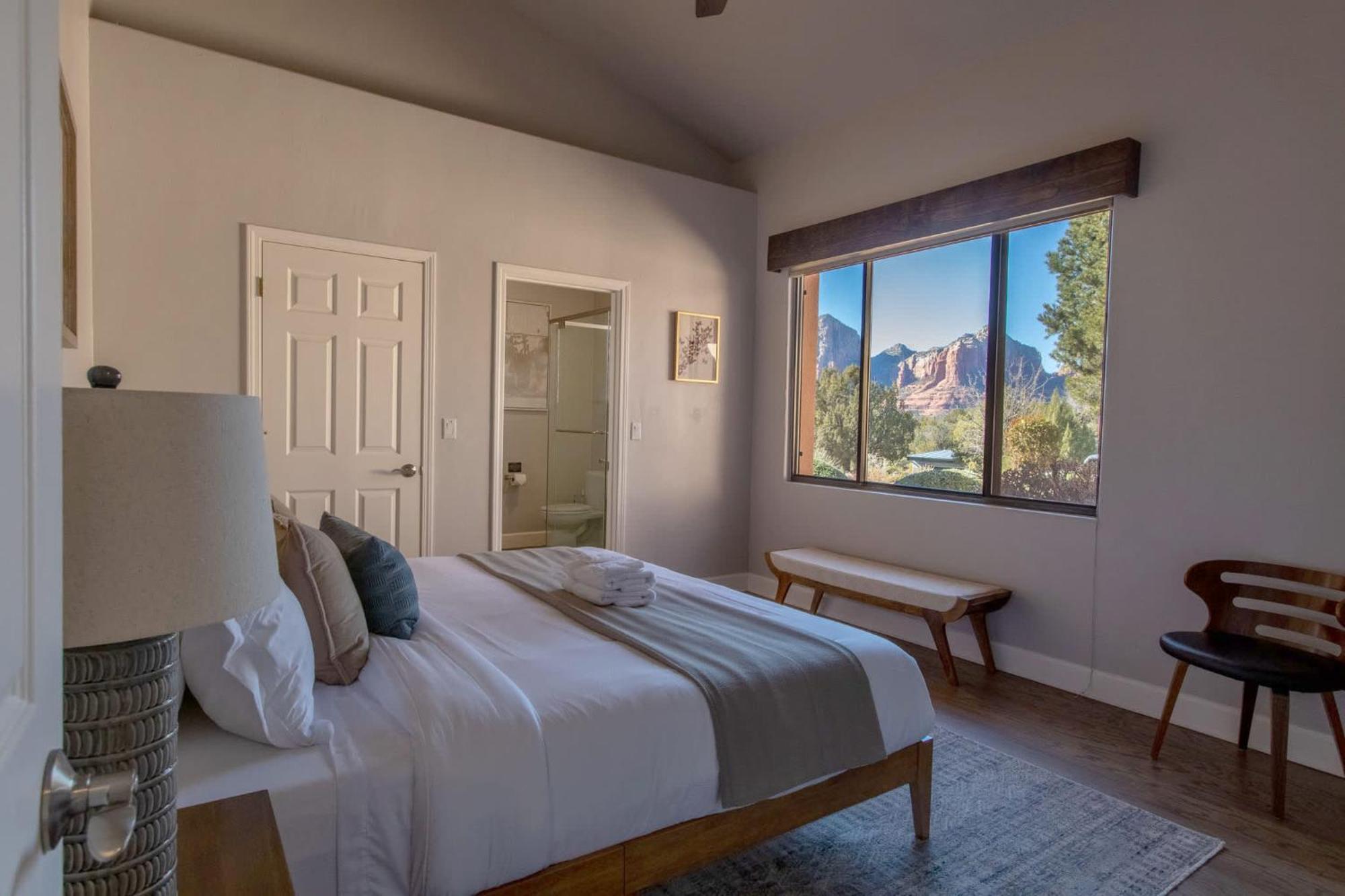 5 Bed 3 Bath Uptown Sedona-Game Room-Sauna-Cold Plunge-Jacuzzi-Gym Exterior foto